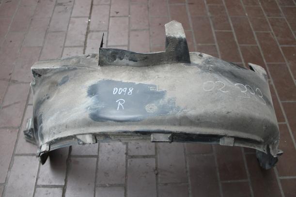 Foto: RADHAUSSCHALE/ INNENRADHAUS VORN RECHTS eines Opel Omega 2.0 16V Avantgarde