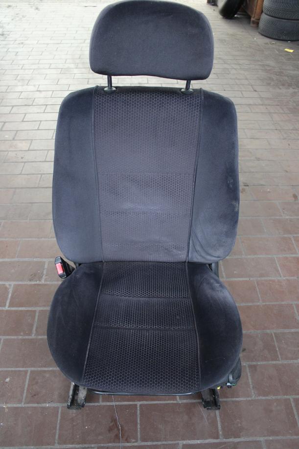 Foto: FAHRERSITZ/ SITZ VORN LINKS eines Opel Omega 2.0 16V Avantgarde