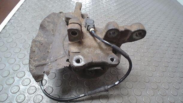 Foto: ACHSSCHENKEL VORN LINKS ( ABS ) eines Opel Omega 2.0 16V Avantgarde