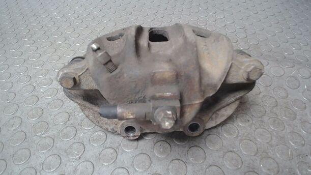 Foto: BREMSSATTEL VORN LINKS ( LUCAS ) eines Opel Omega 2.0 16V Avantgarde