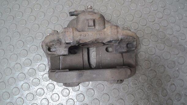 Foto: BREMSSATTEL VORN LINKS ( LUCAS ) eines Opel Omega 2.0 16V Avantgarde