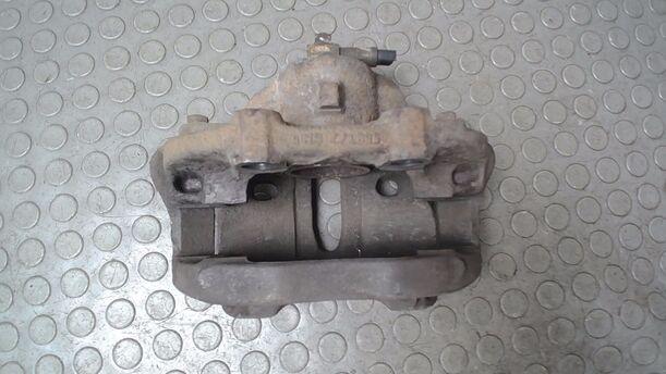 Foto: BREMSSATTEL VORN RECHTS / LUCAS ) eines Opel Omega 2.0 16V Avantgarde