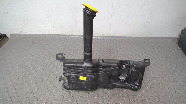 Foto: SCHEIBENWASCHBEHÄLTER ( OHNE SCHEINWERFERREINIGUNG ) eines Opel Omega 2.0 16V Avantgarde