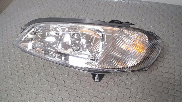 Foto: SCHEINWERFER LINKS ( TYC ) eines Opel Omega 2.0 16V Avantgarde