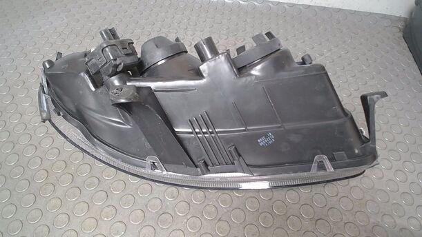 Foto: SCHEINWERFER LINKS ( TYC ) eines Opel Omega 2.0 16V Avantgarde