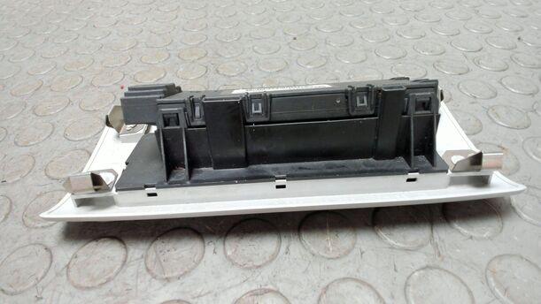 Foto: INNENRAUMSENSOR / SENSOR ALARM eines VW Polo 1.4 Avantgarde