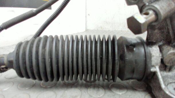 Foto: SERVOLENKUNG / LENKGETRIEBE eines VW Polo 1.4 Avantgarde