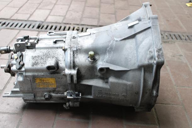 Foto: SCHALTGETRIEBE 5-GANG AJR eines BMW 318i Avantgarde