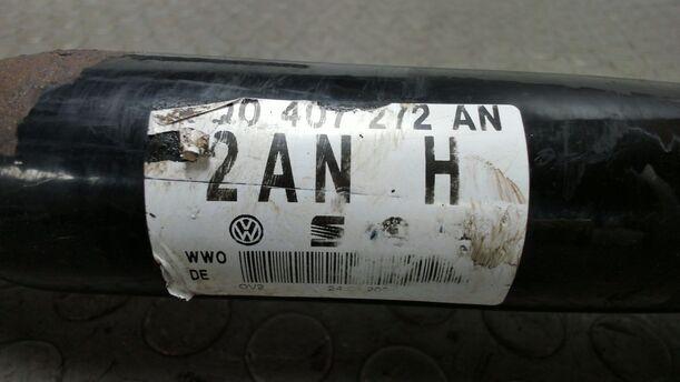 Foto: ANTRIEBSWELLE RECHTS eines VW Polo 1.4 Avantgarde