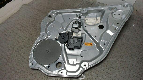 Foto: FENSTERHEBER HINTEN RECHTS ELEKTRISCH eines VW Polo 1.4 Style