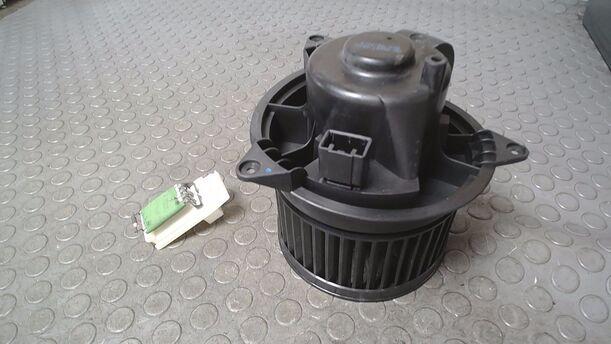 Foto: HEIZUNGSGEBLÄSE eines Ford Mondeo 1.8 Turnier Style