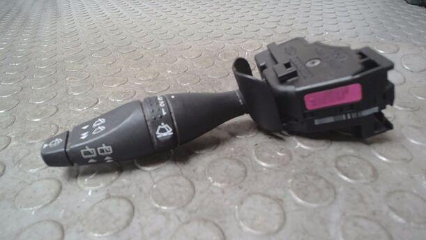 Foto: SCHEIBENWISCHERSCHALTER ( TURNIER ) eines Ford Mondeo 1.8 Turnier Style