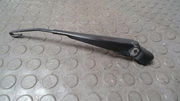 Foto: SCHEIBENWISCHERARM HINTEN ( TURNIER ) eines Ford Mondeo 1.8 Turnier Style