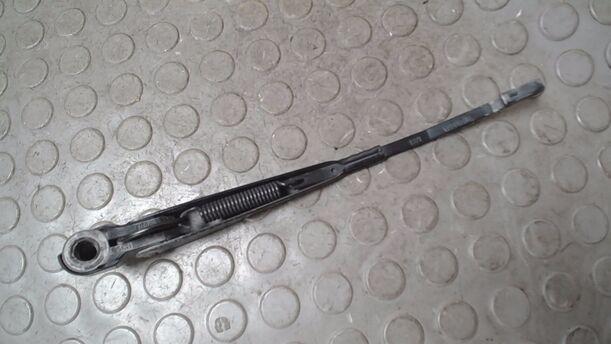 Foto: SCHEIBENWISCHERARM HINTEN ( TURNIER ) eines Ford Mondeo 1.8 Turnier Style