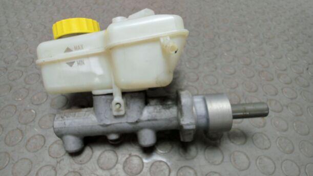 Foto: HAUPTBREMSZYLINDER eines Seat Cordoba 1.4 16V Style