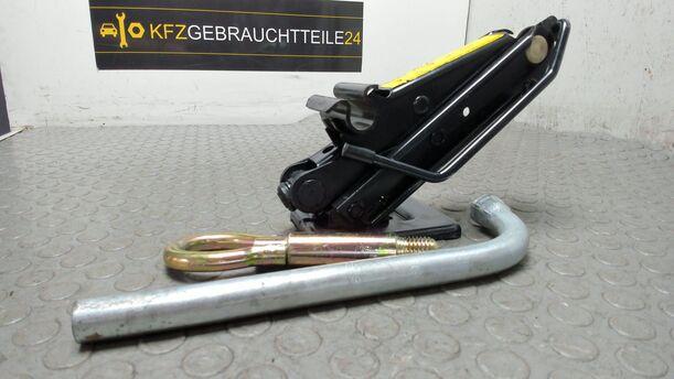 Foto: WAGENHEBER eines Seat Cordoba 1.4 16V Style