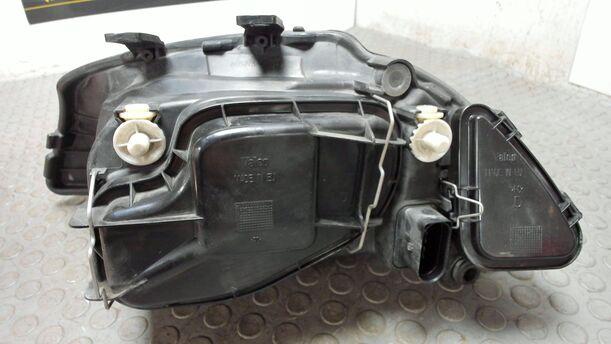 Foto: SCHEINWERFER RECHTS eines Seat Cordoba 1.4 16V Style