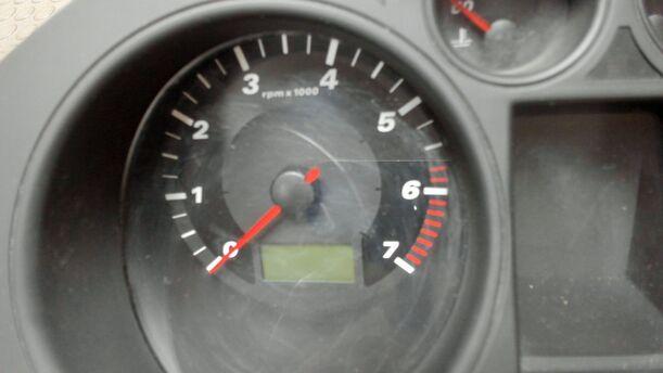Foto: TACHOEINHEIT / KOMBIINSTRUMENT eines Seat Cordoba 1.4 16V Style