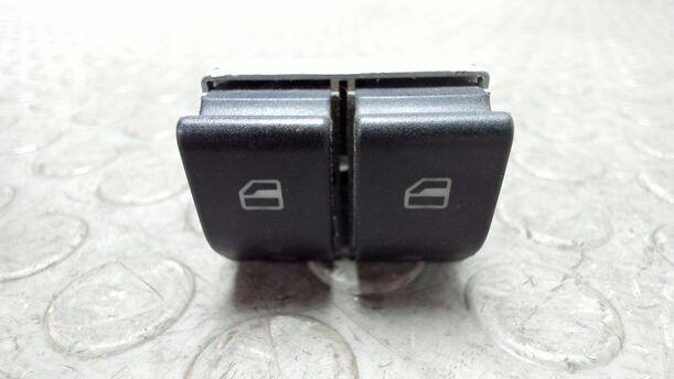 Foto: FENSTERHEBERSCHALTER VORNE LINKS eines Seat Cordoba 1.4 16V Style