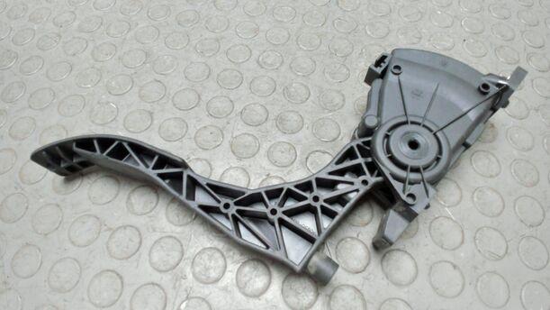 Foto: GASPEDAL ( SCHALTGETRIEBE / BENZIN ) eines Seat Cordoba 1.4 16V Style