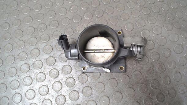 Foto: DROSSELKLAPPENSTUTZEN eines Ford Mondeo 1.8 Turnier Style