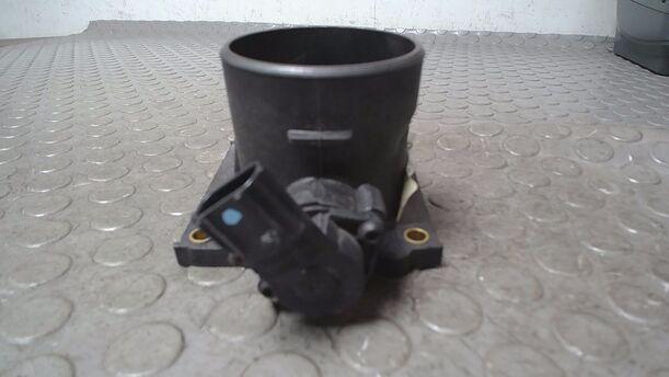 Foto: DROSSELKLAPPENSTUTZEN eines Ford Mondeo 1.8 Turnier Style