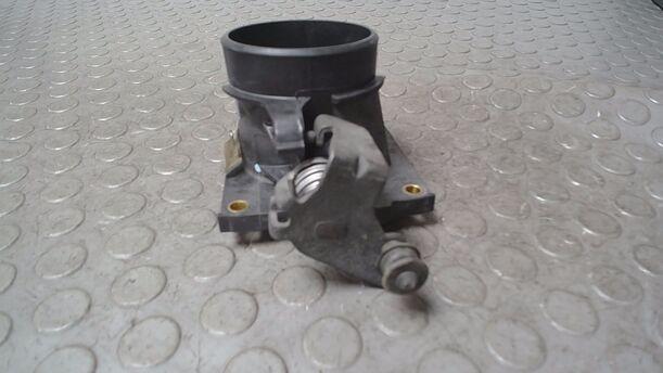 Foto: DROSSELKLAPPENSTUTZEN eines Ford Mondeo 1.8 Turnier Style