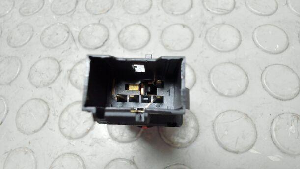 Foto: WARNBLINKSCHALTER eines Seat Cordoba 1.4 16V Style