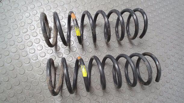 Foto: HINTERFEDERN/ FEDERN HINTEN eines Ford Mondeo 1.8 Turnier Style