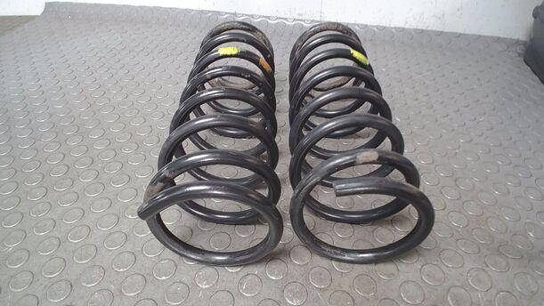 Foto: HINTERFEDERN/ FEDERN HINTEN eines Ford Mondeo 1.8 Turnier Style