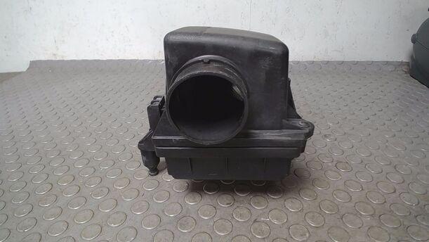 Foto: LUFTFILTER eines Ford Mondeo 1.8 Turnier Style