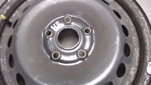 Foto: STAHLFELGE 6X15 ET47 eines VW Golf 1.4 Style