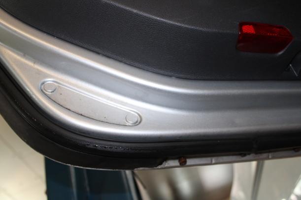 Foto: TÜR HINTEN LINKS ( LIMOUSINE ) eines VW Golf 1.9 TDI Style