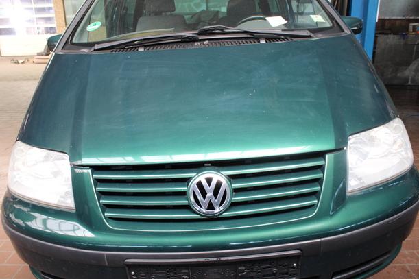 Foto: MOTORHAUBE ( AB 2000 ) eines VW Sharan 1.8 5V Turbo Style