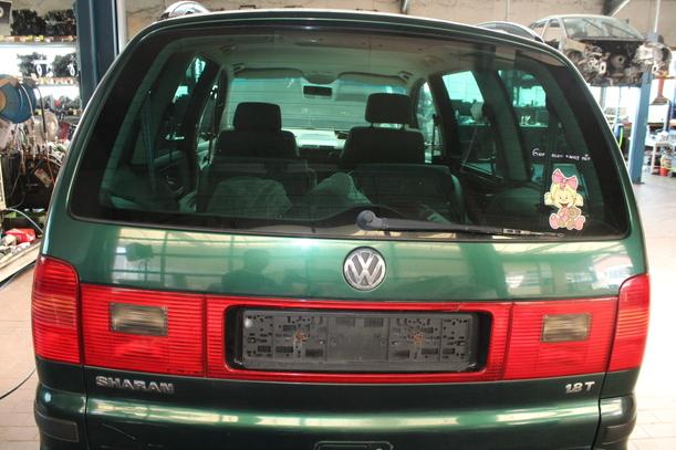 Foto: HECKKLAPPE/ HECKDECKEL ( AB 2000 ) eines VW Sharan 1.8 5V Turbo Style