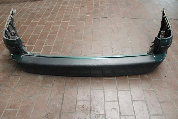 Foto: STOSSFÄNGER/ STOßSTANGE HINTEN ( AB 2000 ) eines VW Sharan 1.8 5V Turbo Style