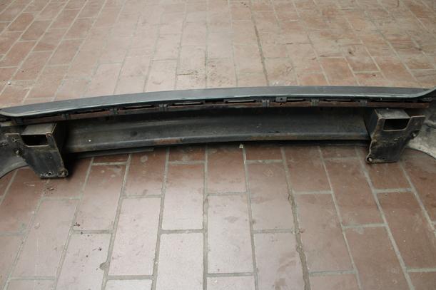 Foto: STOSSFÄNGER/ STOßSTANGE HINTEN ( AB 2000 ) eines VW Sharan 1.8 5V Turbo Style