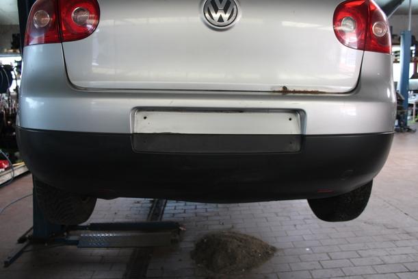 Foto: STOSSFÄNGER / STOßSTANGE HINTEN ( LIMOUSINE ) eines VW Golf 1.9 TDI Style
