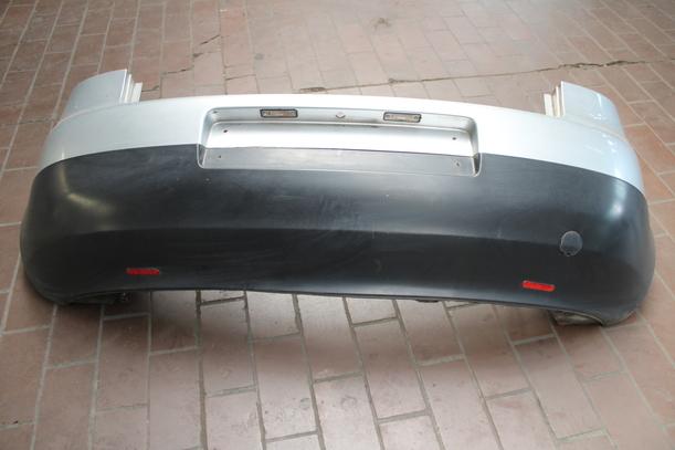 Foto: STOSSFÄNGER / STOßSTANGE HINTEN ( LIMOUSINE ) eines VW Golf 1.9 TDI Style