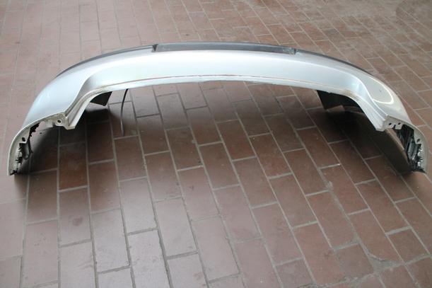 Foto: STOSSFÄNGER / STOßSTANGE HINTEN ( LIMOUSINE ) eines VW Golf 1.9 TDI Style