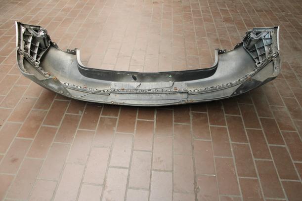 Foto: STOSSFÄNGER / STOßSTANGE HINTEN ( LIMOUSINE ) eines VW Golf 1.9 TDI Style