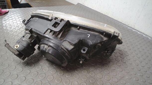 Foto: SCHEINWERFER LINKS eines Renault Megane Scenic 1.6e Style