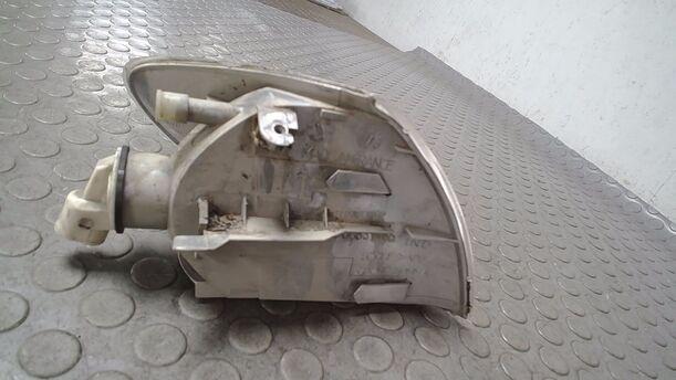 Foto: BLINKER / BLINKLEUCHTE LINKS eines Renault Megane Scenic 1.6e Style