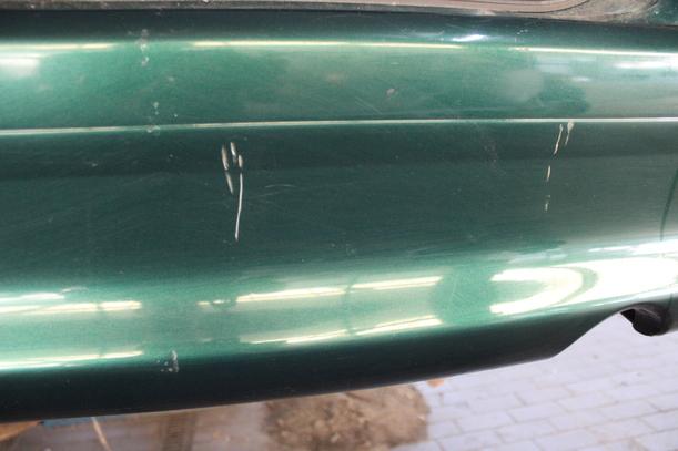 Foto: STOSSFÄNGER / STOSSSTANGE HINTEN eines Mazda 626 2.0 Style