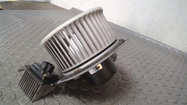 Foto: HEIZUNGSGEBLÄSE MIT WIDERSTAND eines Mazda 626 2.0 Style