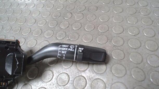 Foto: SCHEIBENWISCHERSCHALTER eines Mazda 626 2.0 Style