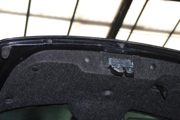 Foto: HECKKLAPPE / HECKDECKEL eines Ford Ka 1.2 Style
