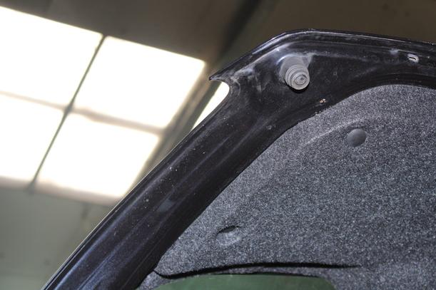Foto: HECKKLAPPE / HECKDECKEL eines Ford Ka 1.2 Style