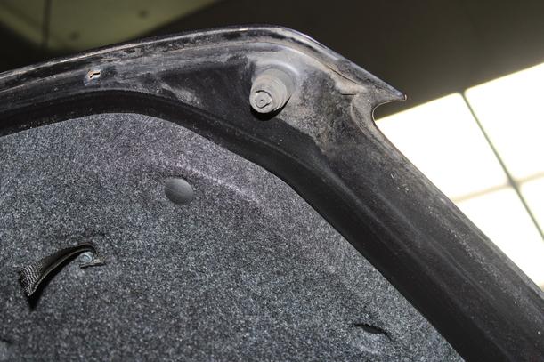 Foto: HECKKLAPPE / HECKDECKEL eines Ford Ka 1.2 Style