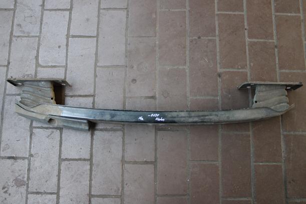 Foto: VERSTÄRKUNG HINTEN eines Ford Ka 1.2 Style